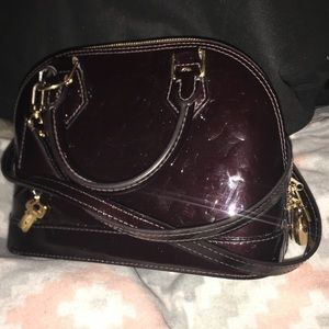 100% AUTHENTIC Louis Vuitton Vernis Alma BB